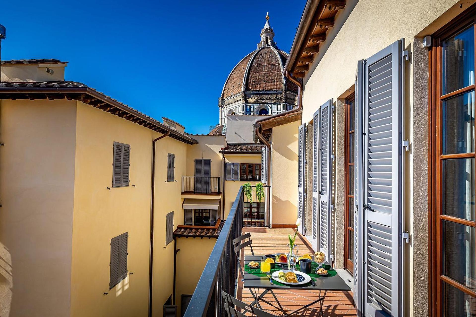 Top Floor With Duomo View * Florencia